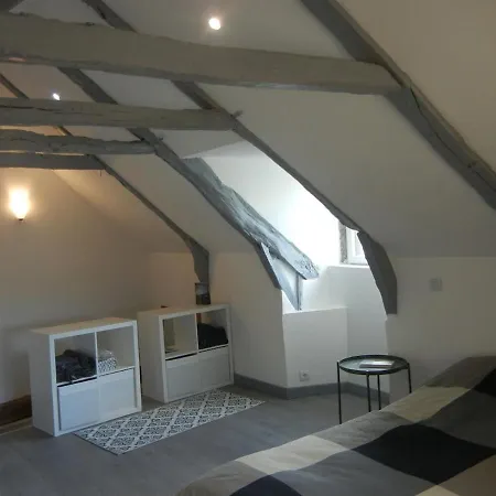 Semesterbostad Le Plo Maisonnette Au Coeur De L'aveyron