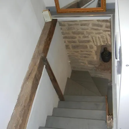 Semesterbostad Le Plo Maisonnette Au Coeur De L'aveyron